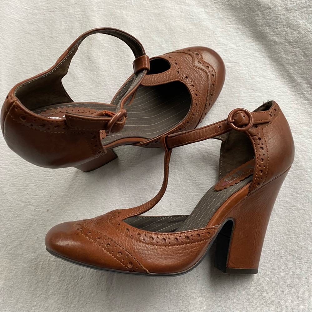 Nina Dolls Brown Leather T-Strap Heeled Shoes